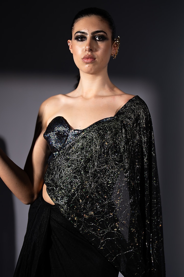 Black Tulle Embroidered Draped Reception Saree Set by Nikita Mhaisalkar at Pernia's Pop Up Shop