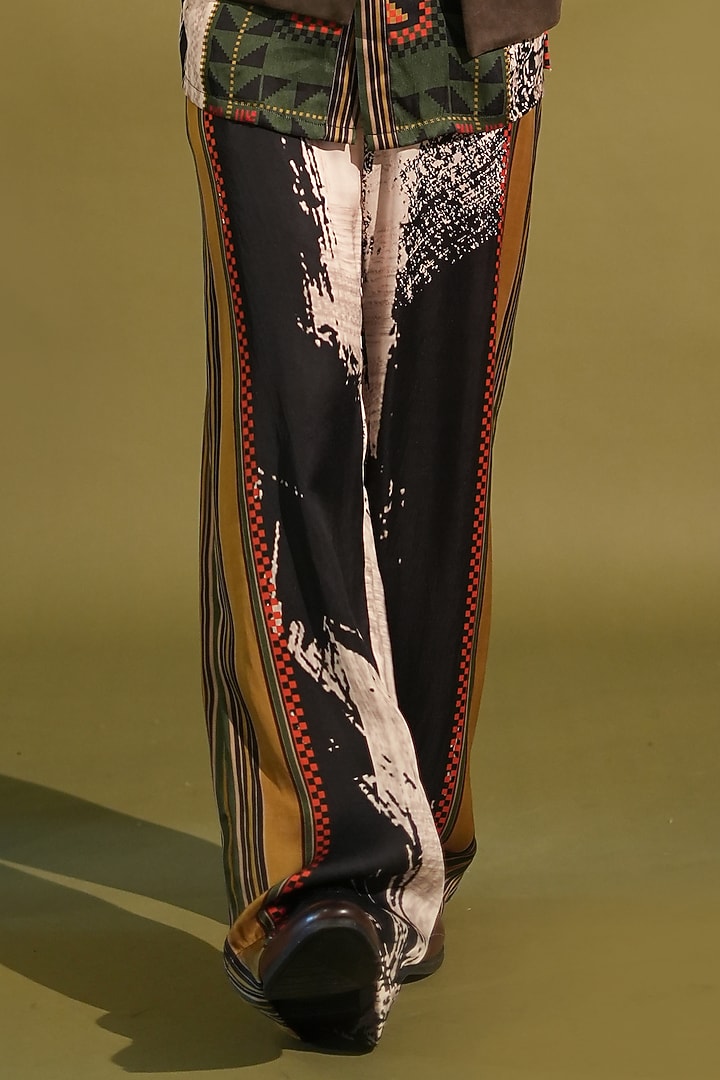 Black & White Cotton Satin Co-Ord Set by Nikita Mhaisalkar Men at Pernia's Pop Up Shop