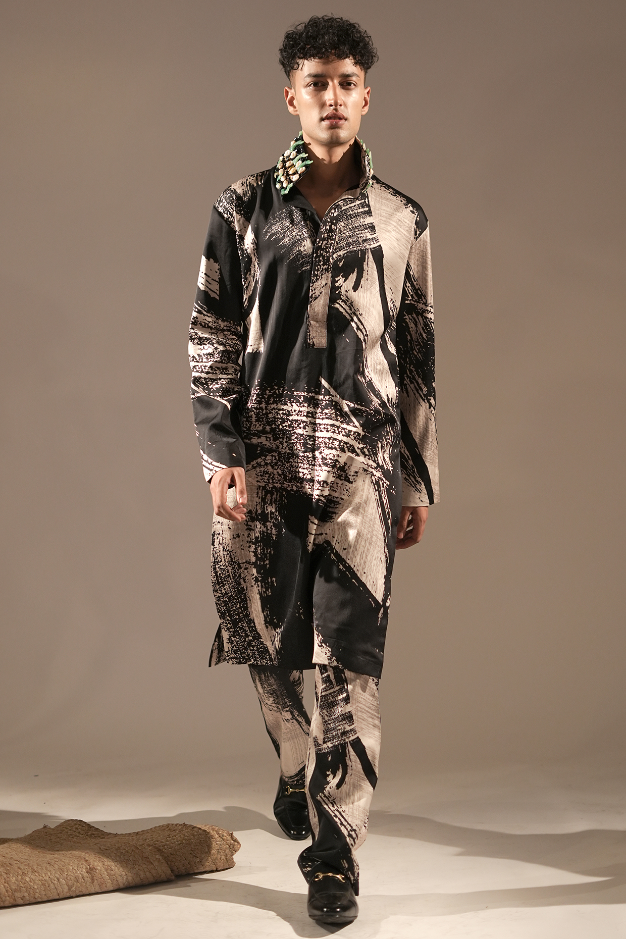 Black & White Cotton Satin Embroidered Kurta Set by Nikita Mhaisalkar Men