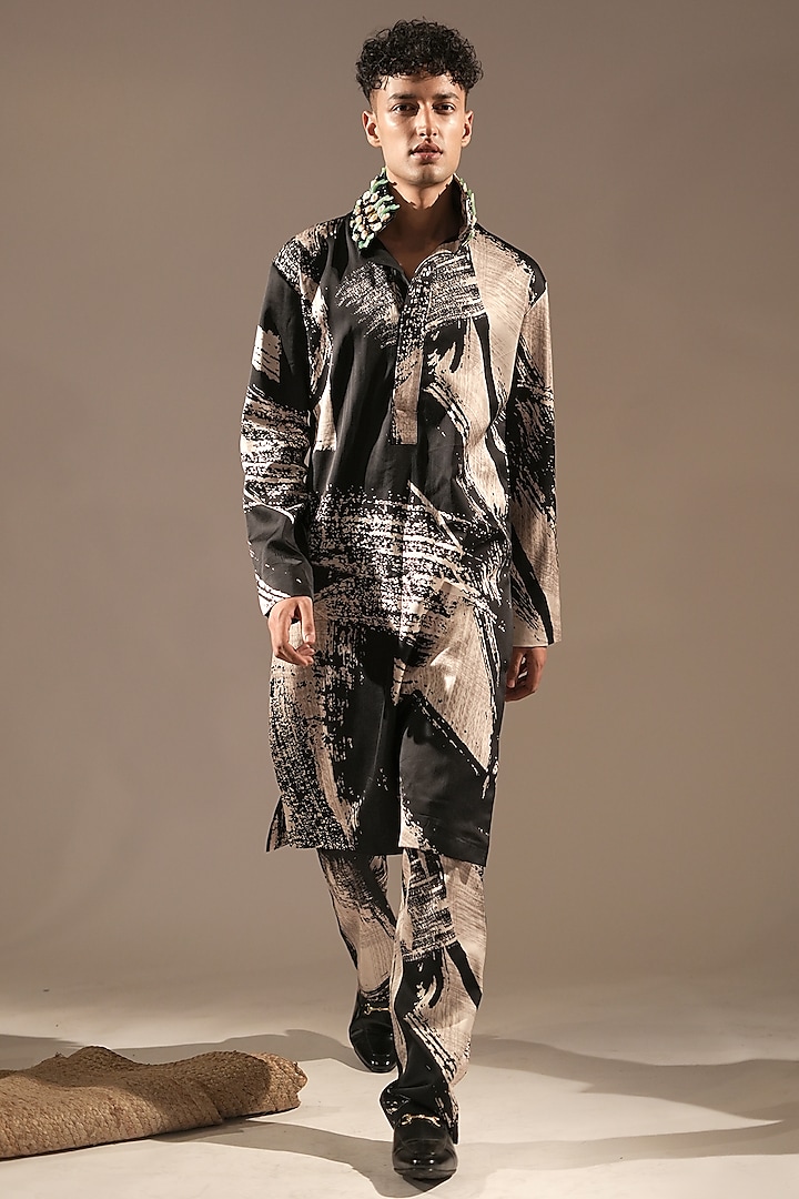 Black & White Cotton Satin Embroidered Kurta Set by Nikita Mhaisalkar Men