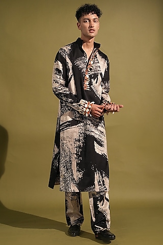 Black & White Cotton Satin Printed Kurta Set by Nikita Mhaisalkar Men