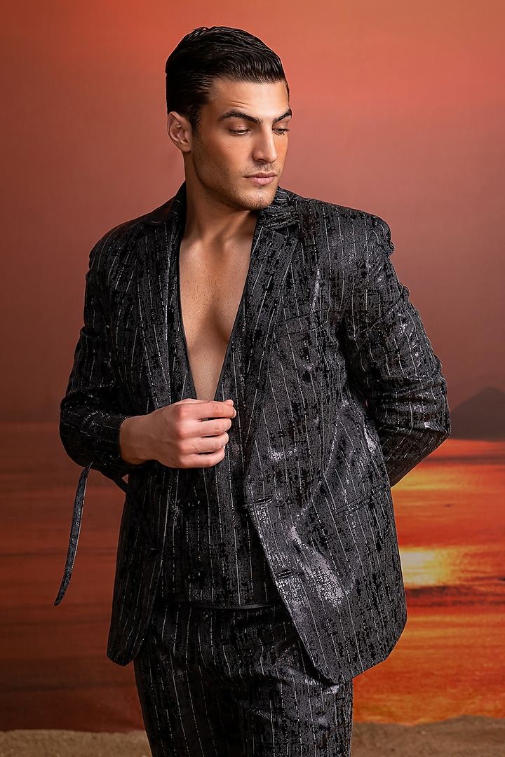 Charcoal Suiting Blazer Set by Nikita Mhaisalkar Men at Pernia's Pop Up Shop