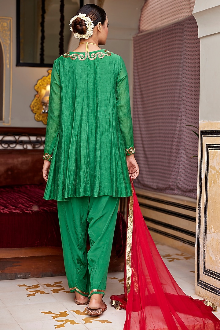 Emerald Green Pure Chanderi Embroidered Party Wear Anarkali Set by Nimbu Mirchi at Pernia's Pop Up Shop