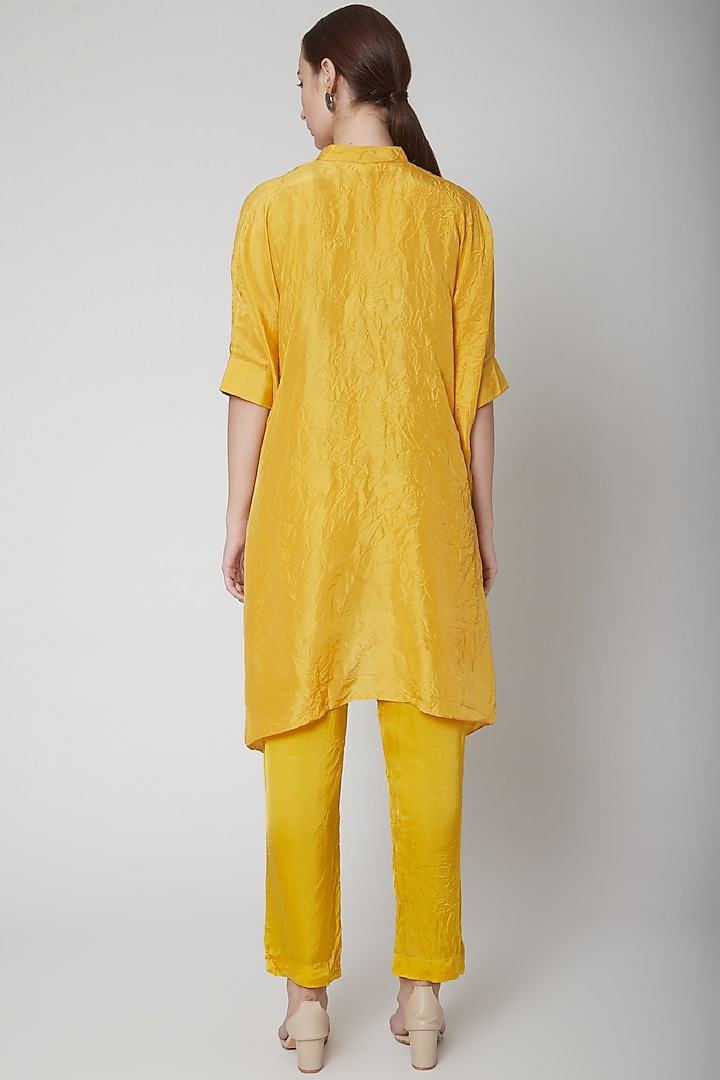 Mustard Embroidered Kurta With Pants by Nineteen89 by Divya Bagri at Pernia's Pop Up Shop