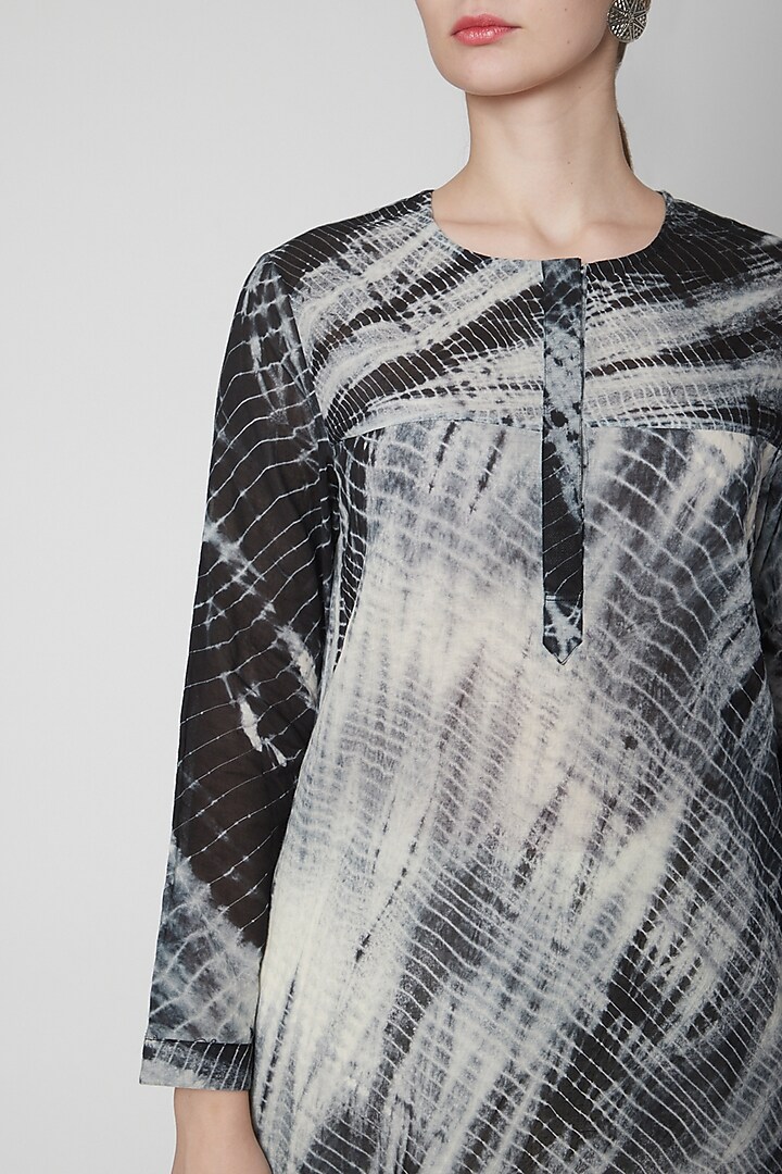Black Shibori Printed Kurta With Pants by Nineteen89 by Divya Bagri at Pernia's Pop Up Shop