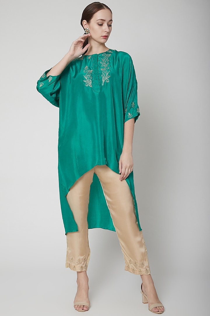 Emerald Green Embroidered Kurta With Pants by Nineteen89 by Divya Bagri