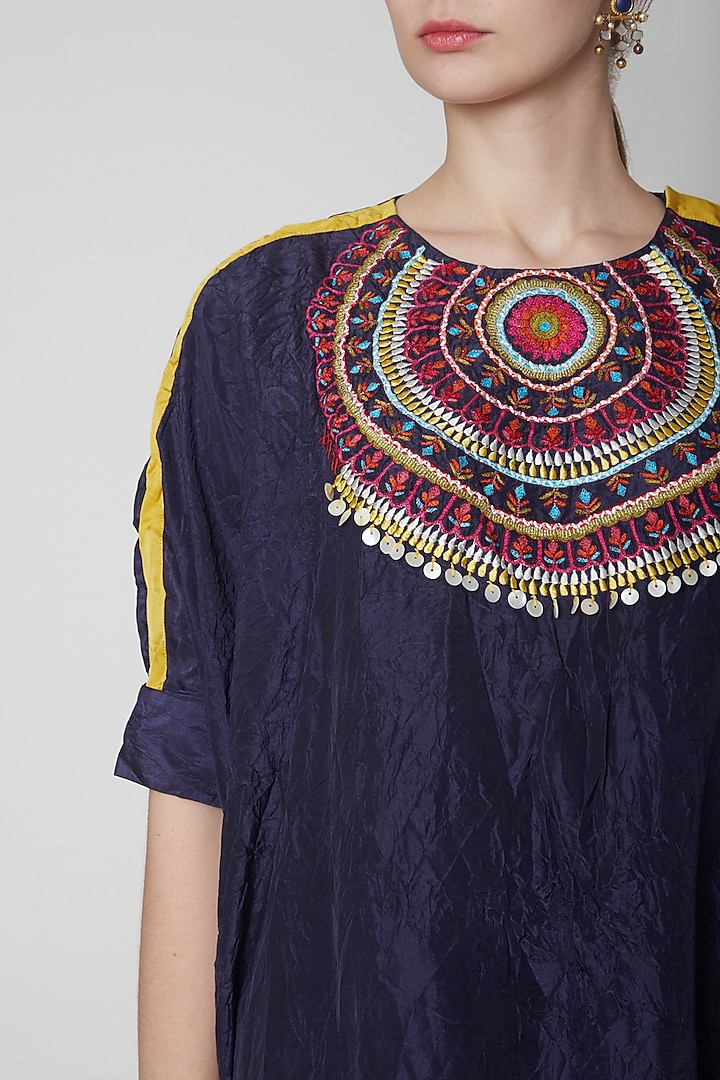 Black Embroidered Kaftan Kurta With Pants by Nineteen89 by Divya Bagri at Pernia's Pop Up Shop