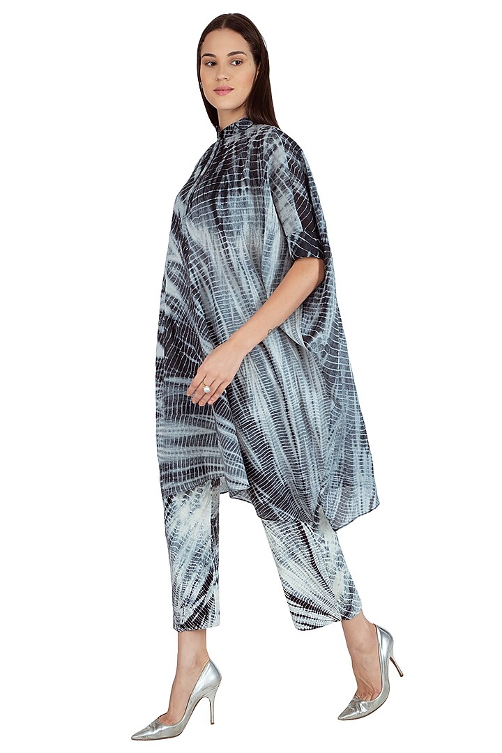 Black Hand Tied Shibori Kaftan With Pants by Nineteen89 by Divya Bagri at Pernia's Pop Up Shop