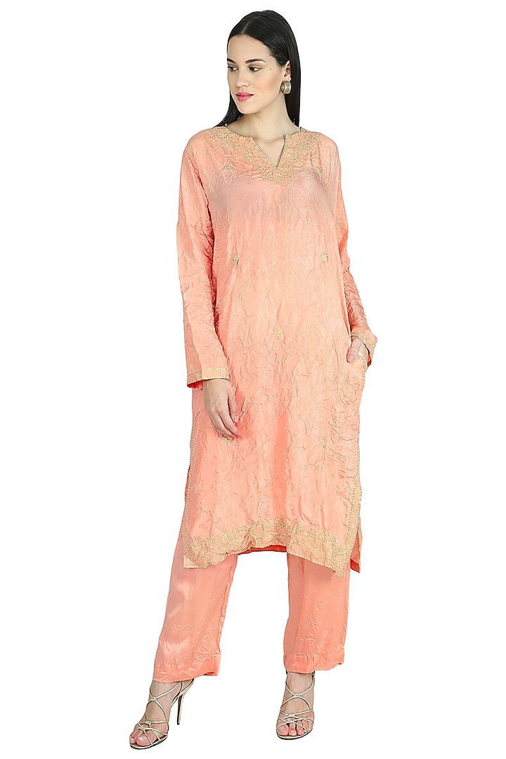 Peach Pink Embroidered Kurta by Nineteen89 by Divya Bagri at Pernia's Pop Up Shop