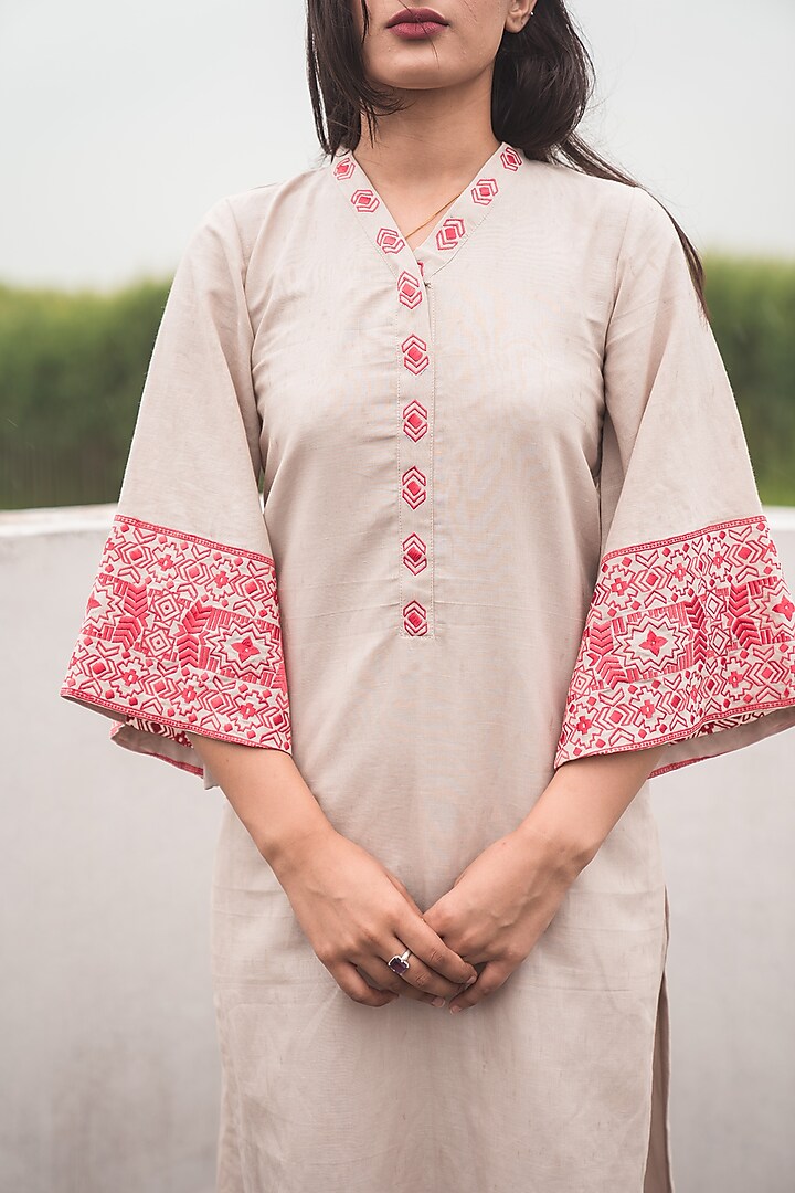 Beige Cotton Linen Kurta Set by Nineh at Pernia's Pop Up Shop
