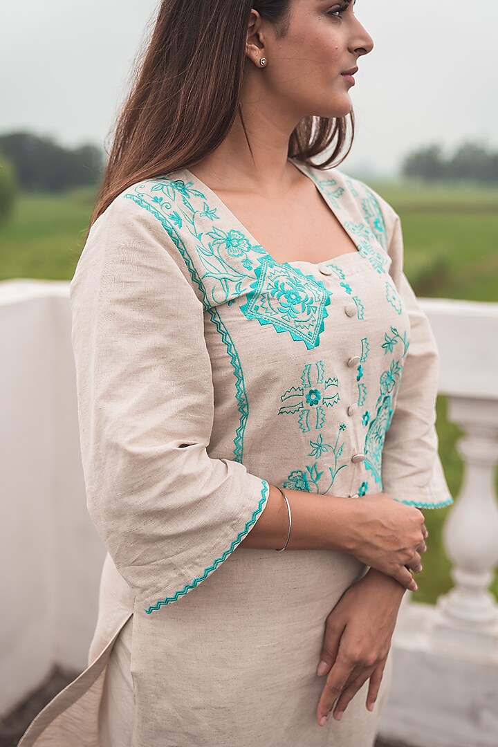 Beige Embroidered Kurta Set by Nineh at Pernia's Pop Up Shop