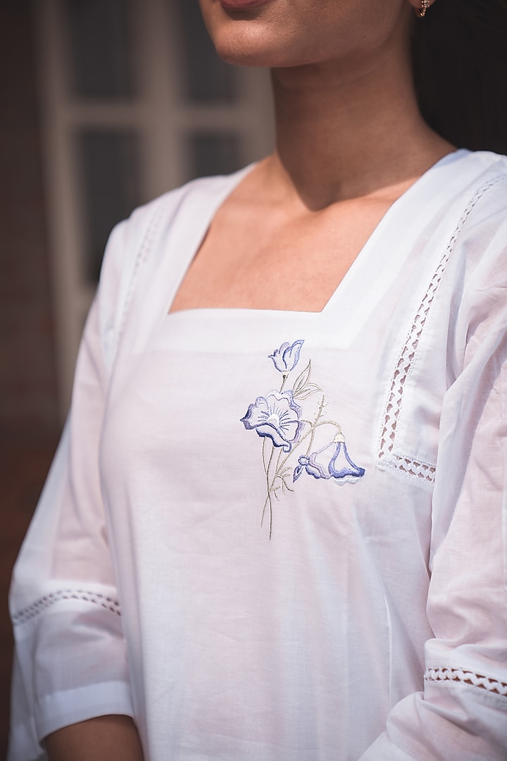 White Cotton Embroidered Kurta Set by Nineh at Pernia's Pop Up Shop