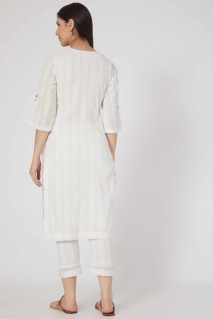 White Embroidered Kurta Set by Nineh at Pernia's Pop Up Shop