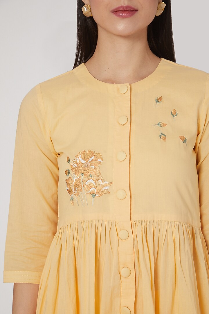 Mango Yellow Embroidered Pleated Kurta Set by Nineh at Pernia's Pop Up Shop