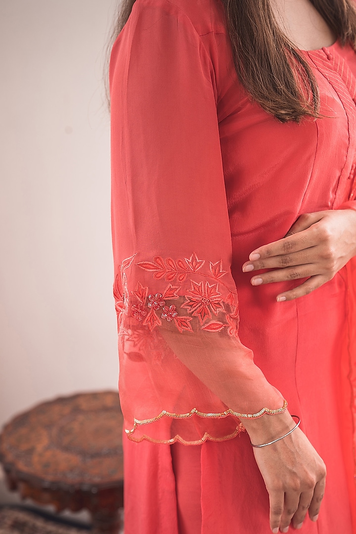 Coral Hand & Machine Embroidered Kurta Set by Nineh at Pernia's Pop Up Shop