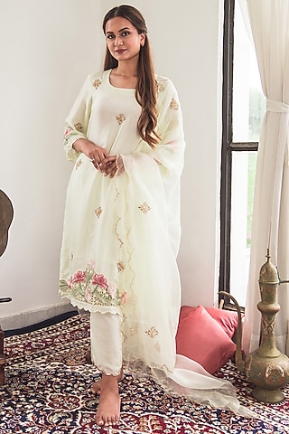 Soft Lemon Hand & Machine Embroidered Kurta Set by Nineh