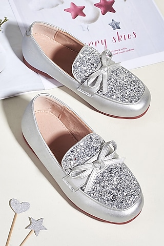Silver PU Glitter Loafers For Girls by Ninobello