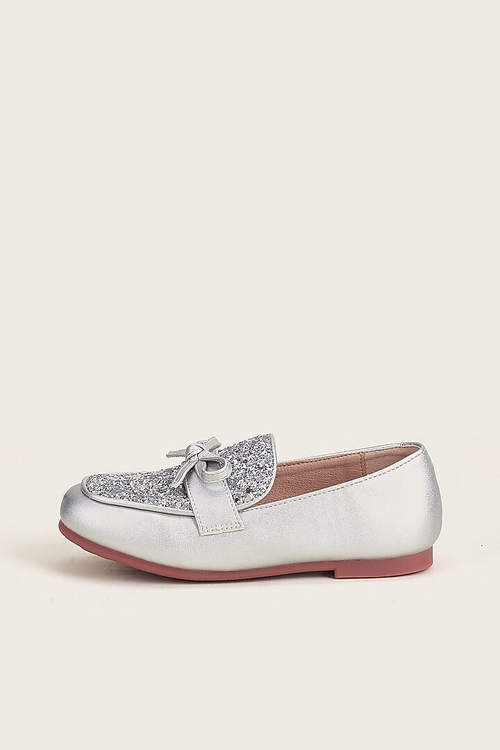 Silver PU Glitter Loafers For Girls by Ninobello at Pernia's Pop Up Shop