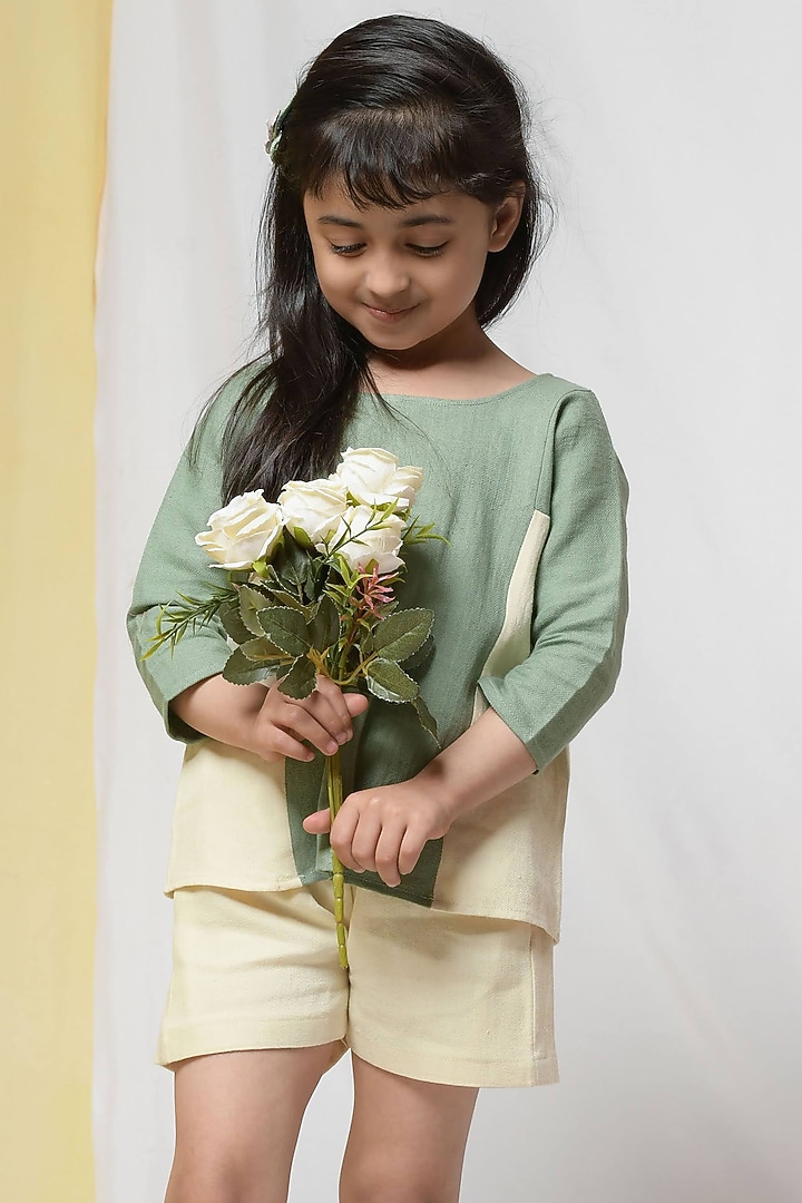 Cloudy Vanilla Khadi Shorts For Girls by Niraa at Pernia's Pop Up Shop