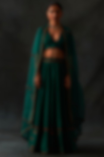 Emerald Green Habutai Silk Embellished Wedding Lehenga Set by Nishar Ahmed at Pernia's Pop Up Shop