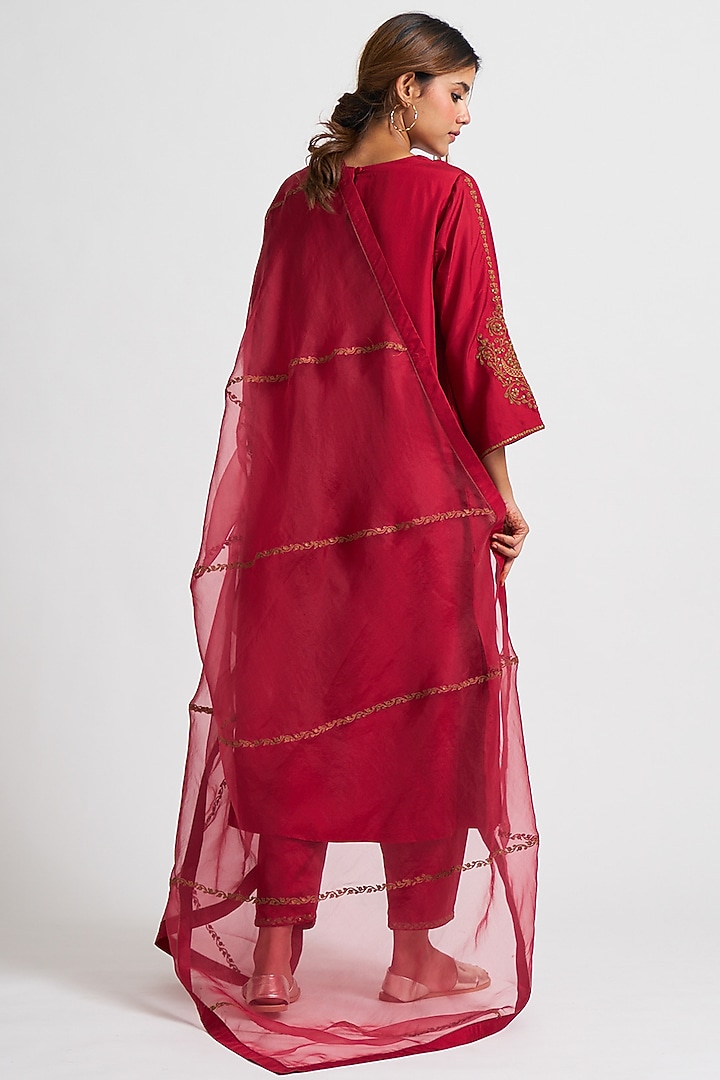 Cherry Red Marodi Embroidered Kurta Set by Nishar Ahmed at Pernia's Pop Up Shop