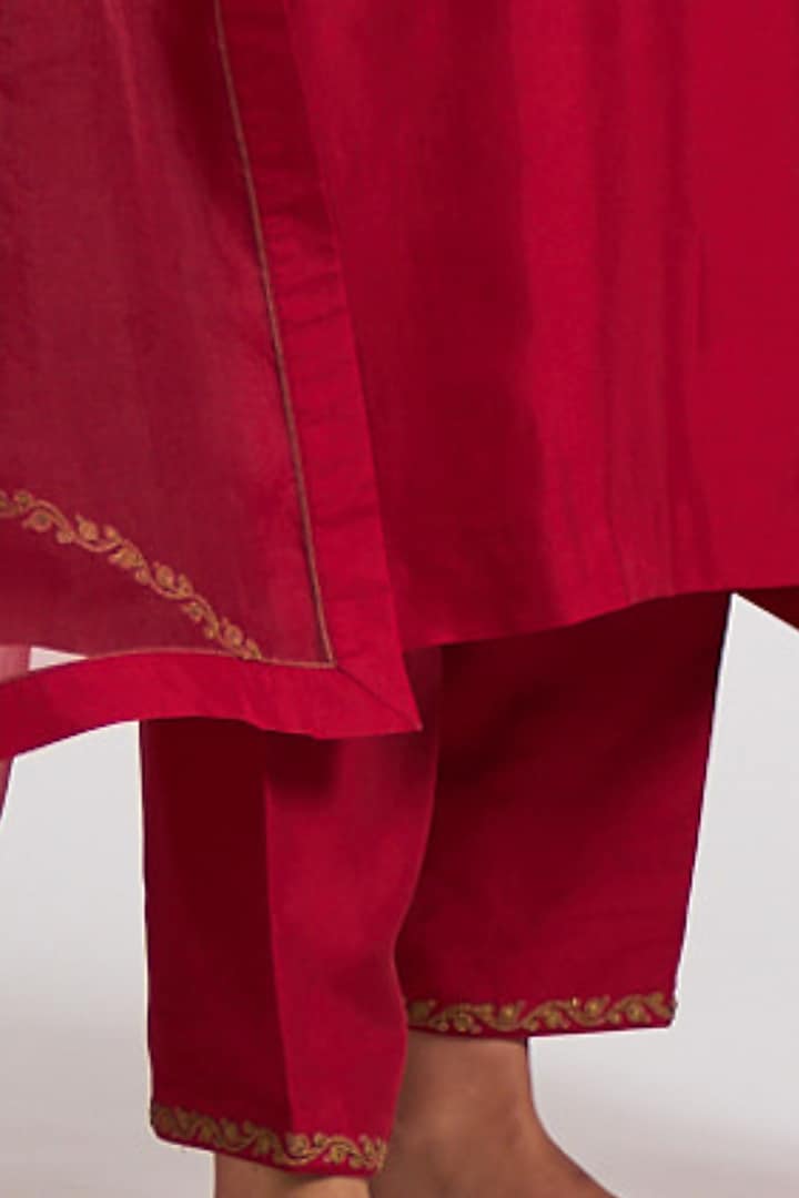 Cherry Red Marodi Embroidered Kurta Set by Nishar Ahmed at Pernia's Pop Up Shop