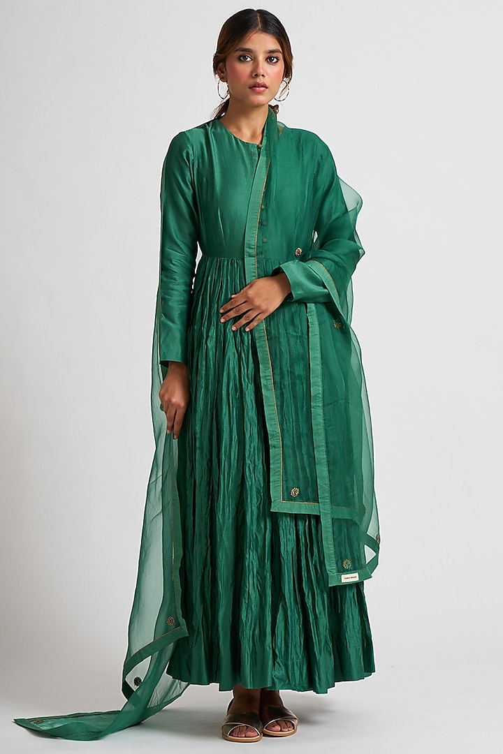 Emerald Green Zardosi Embroidered Anarkali Set by Nishar Ahmed