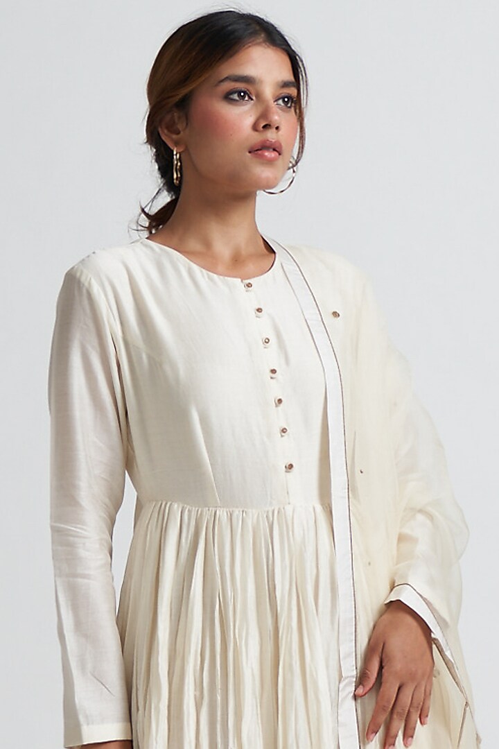 Ivory Zardosi Embroidered Party Wear Anarkali Set by Nishar Ahmed at Pernia's Pop Up Shop