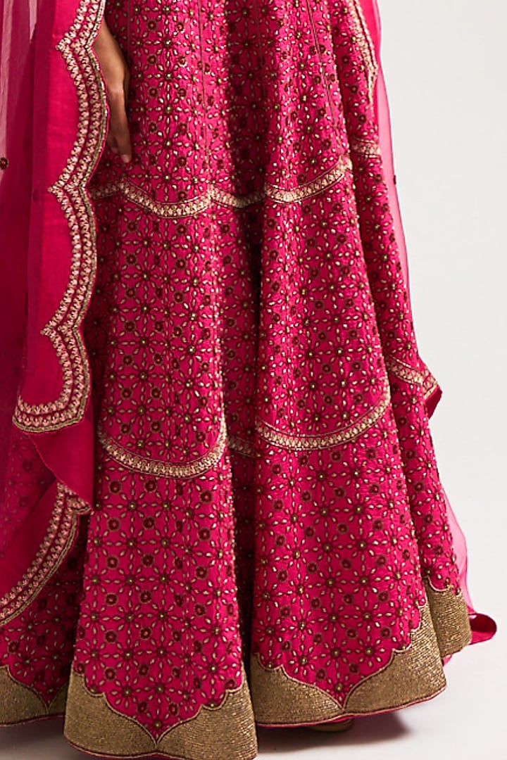Rani Pink Hand Embroidered Bridal Lehenga Set by Nishar Ahmed at Pernia's Pop Up Shop