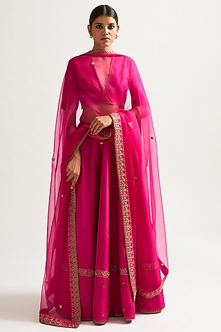 Fuchsia Hand Embroidered Lehenga Set by Nishar Ahmed
