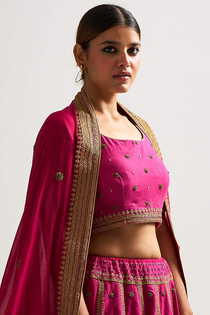 Fuchsia Hand Embroidered Bridal Lehenga Set by Nishar Ahmed at Pernia's Pop Up Shop