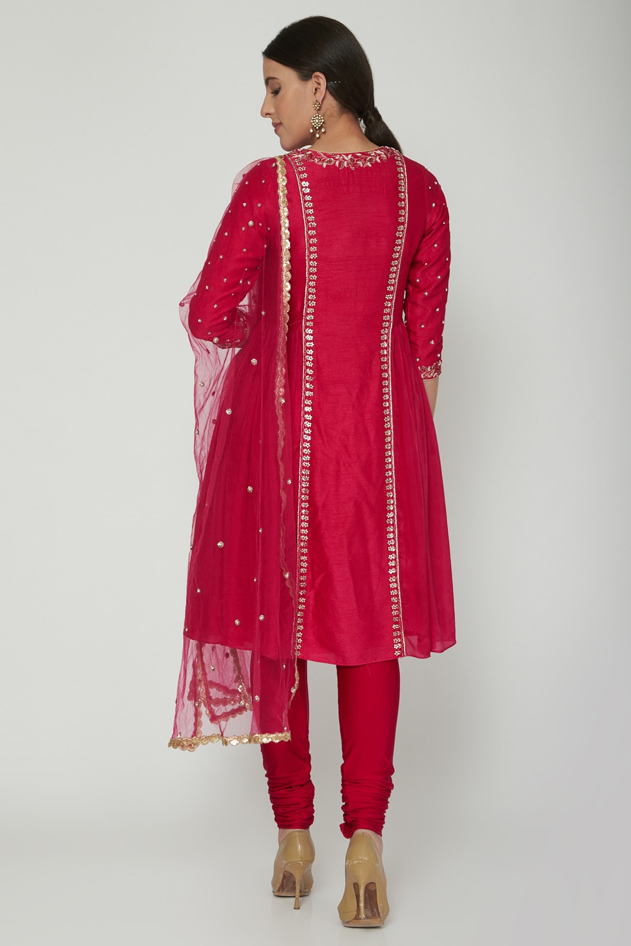 Fuchsia pink kurta set with zari embroidery