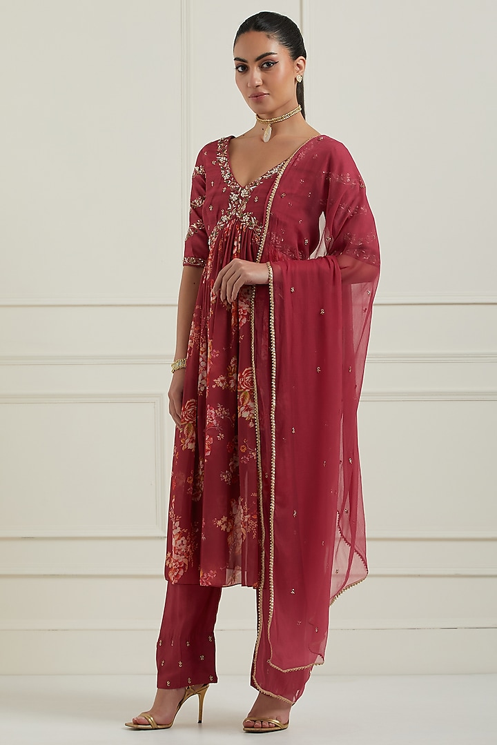 Red Georgette & Raw Silk Floral Printed Gathered Kurta Set by NITISHA at Pernia's Pop Up Shop