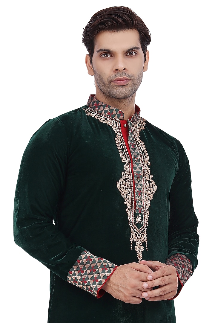 Forest Green Embroidered Kurta Set by Nitesh Singh Chauhan at Pernia's Pop Up Shop