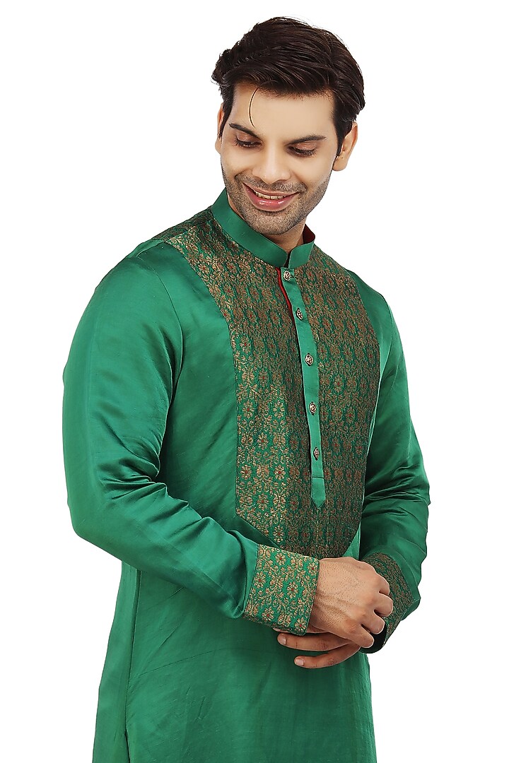 Leaf Green Asymmetrical Kurta Set by Nitesh Singh Chauhan at Pernia's Pop Up Shop