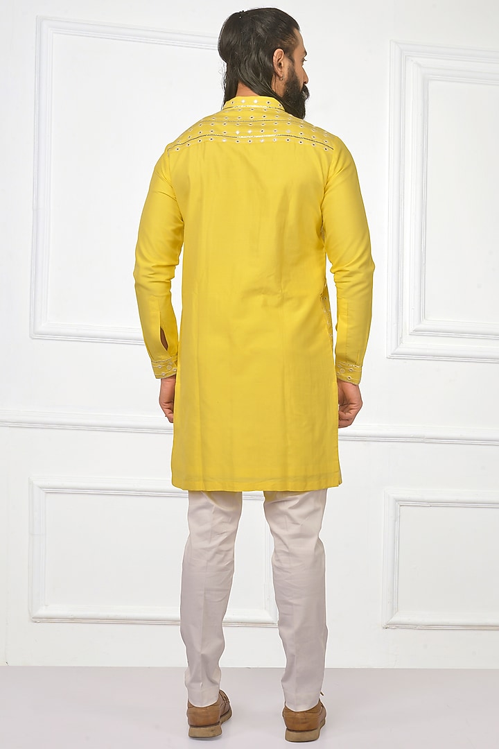 Butter Yellow Embroidered Rajasthani Kurta Set by Nitesh Singh Chauhan at Pernia's Pop Up Shop