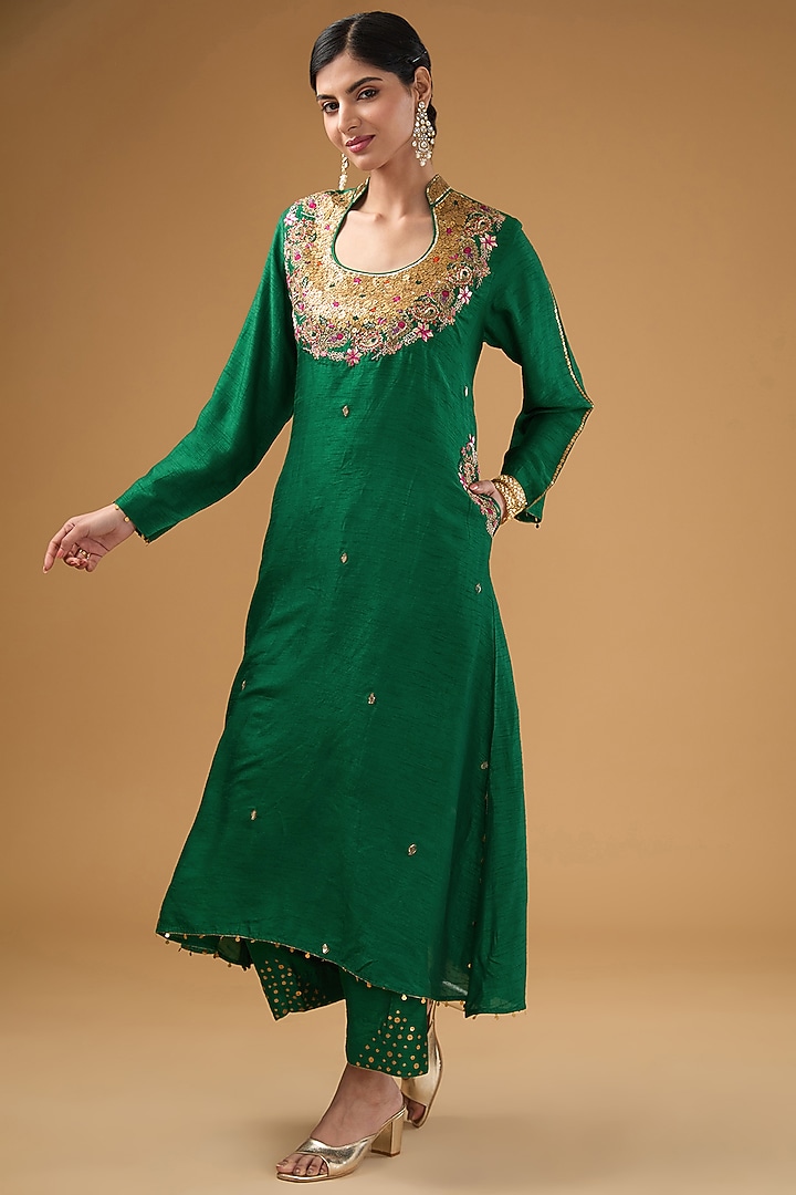 Green Silk Gota Patti Embroidered Kurta Set by Niti Bothra at Pernia's Pop Up Shop