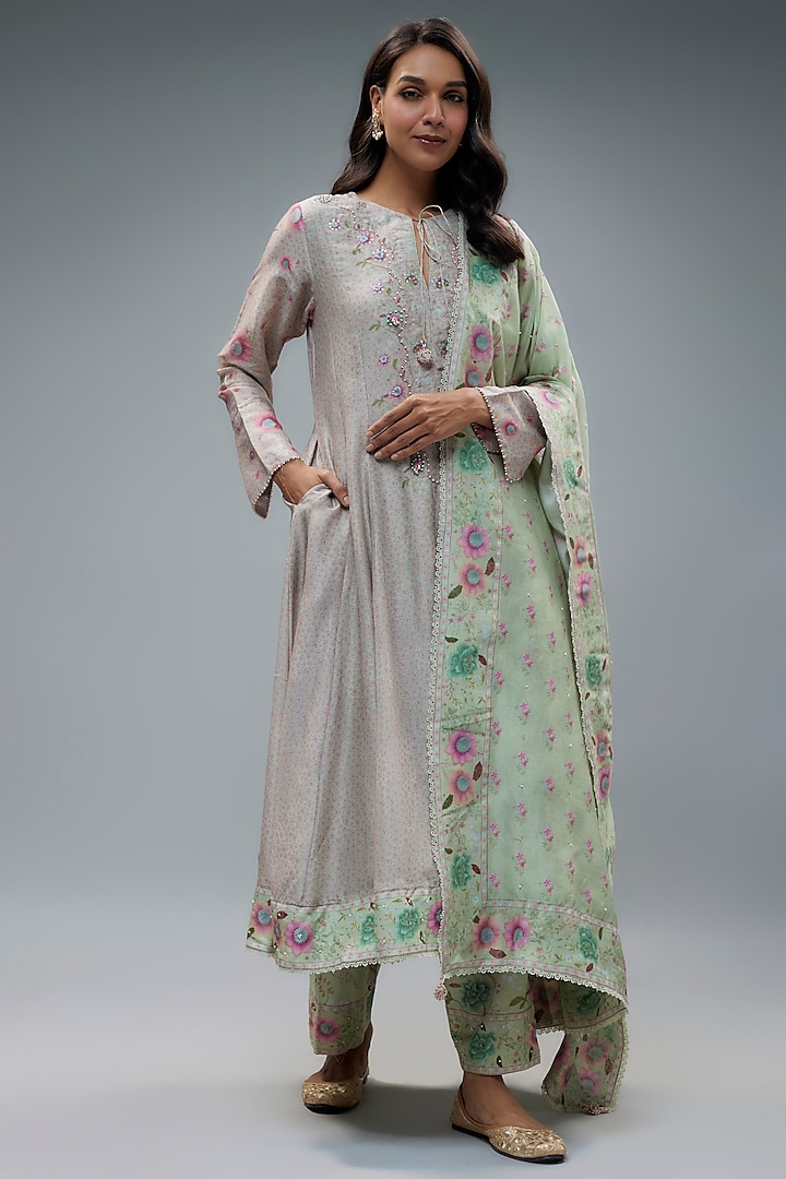 Green Chanderi Silk Printed & Embroidered Kalidar Kurta Set by Niti Bothra at Pernia's Pop Up Shop