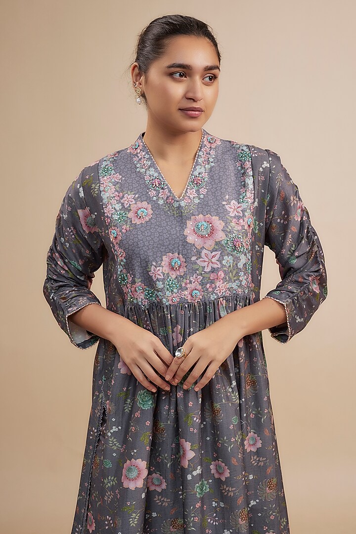 Purple Silk Chanderi Beads Embroidered & Floral Printed Kurta Set by Niti Bothra at Pernia's Pop Up Shop