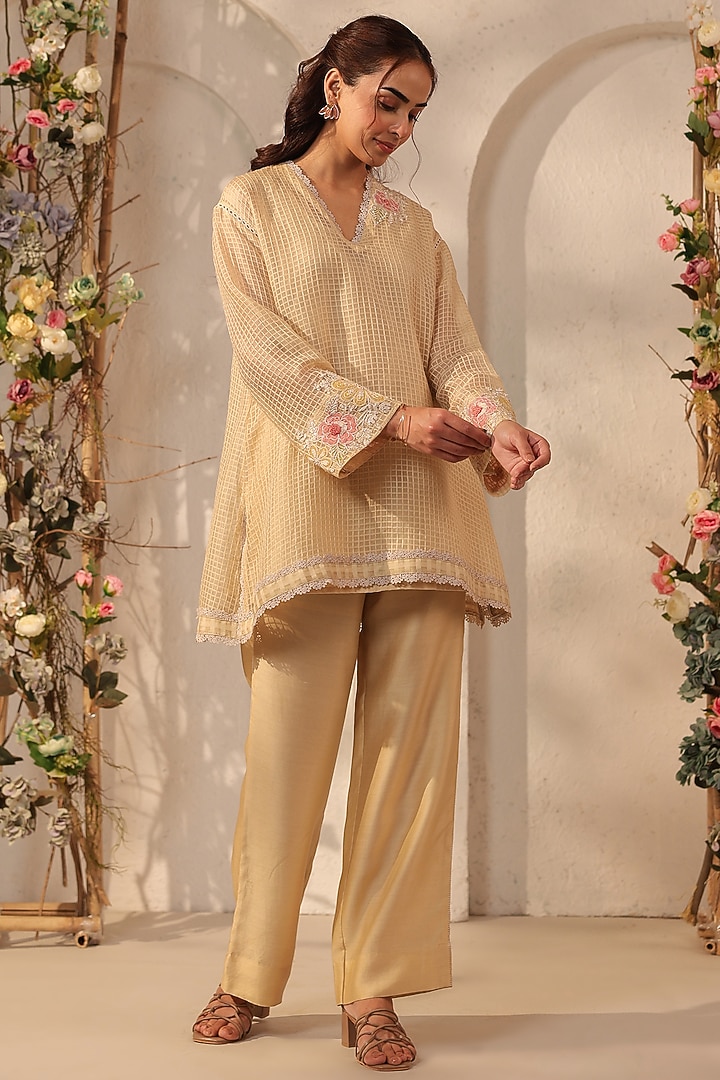 Beige Silk chanderi Applique & Resham Embroidered Co-Ord Set by Niti Bothra at Pernia's Pop Up Shop