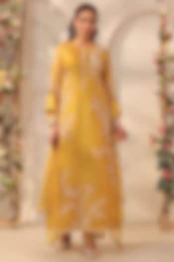 Yellow Silk Tencel Resham & Applique Embroidered Kurta Set by Niti Bothra at Pernia's Pop Up Shop
