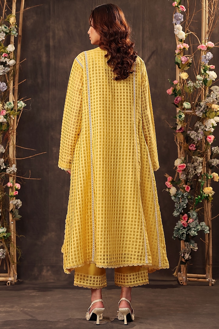 Yellow Silk Chanderi Applique & Resham Embroidered Kalidar Kurta Set by Niti Bothra at Pernia's Pop Up Shop