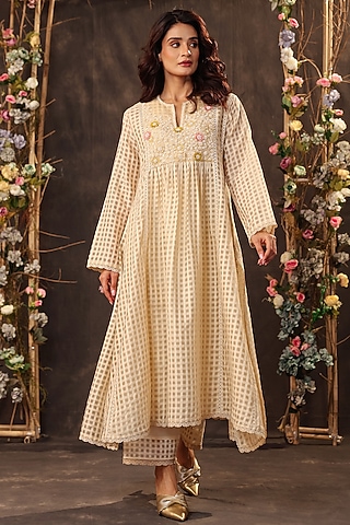 Beige Silk Chanderi Applique & Resham Embroidered Kalidar Kurta Set by Niti Bothra