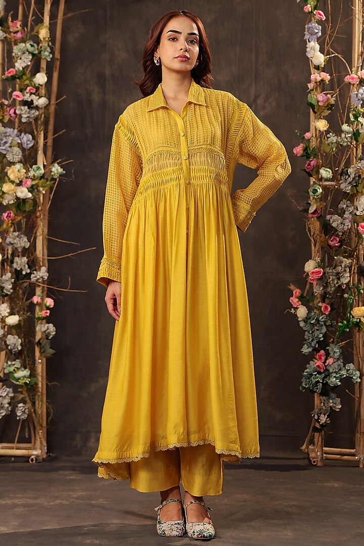 Yellow Silk Chanderi & Silk Tencel Kurta Set by Niti Bothra at Pernia's Pop Up Shop