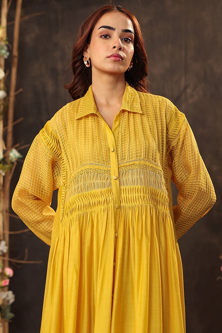 Yellow Silk Chanderi & Silk Tencel Kurta Set by Niti Bothra at Pernia's Pop Up Shop
