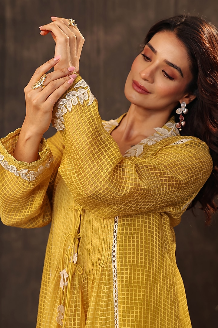 Yellow Silk Chanderi Applique Embroidered Kurta Set by Niti Bothra at Pernia's Pop Up Shop