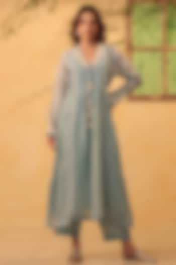 Light Blue Silk Chanderi Applique Embroidered Kurta Set by Niti Bothra at Pernia's Pop Up Shop