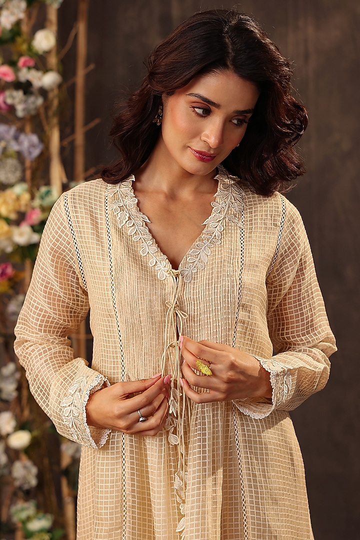 Beige Silk Chanderi Applique Embroidered Kurta Set by Niti Bothra at Pernia's Pop Up Shop