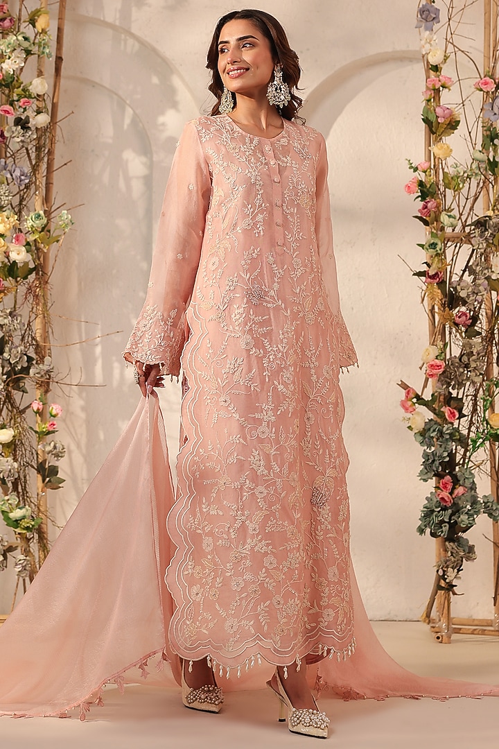 Light Pink Silk Chanderi Applique Embroidered Kurta Set by Niti Bothra at Pernia's Pop Up Shop