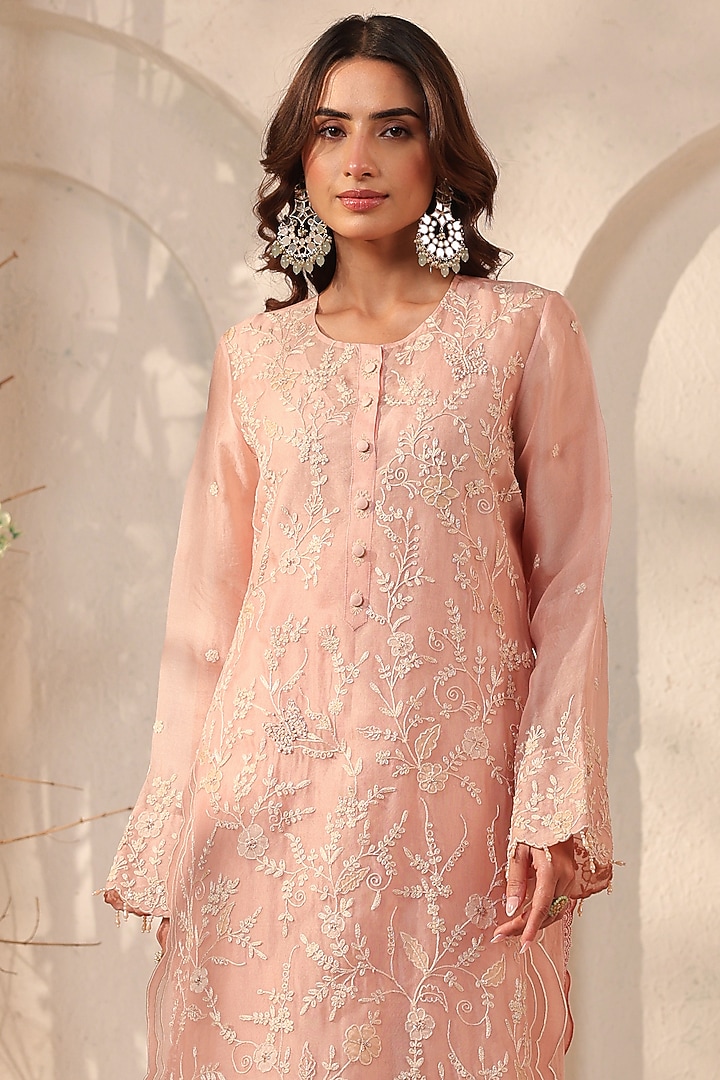 Light Pink Silk Chanderi Applique Embroidered Kurta Set by Niti Bothra at Pernia's Pop Up Shop